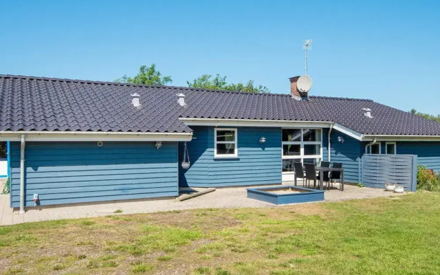 8 Person Holiday Home in Ulfborg