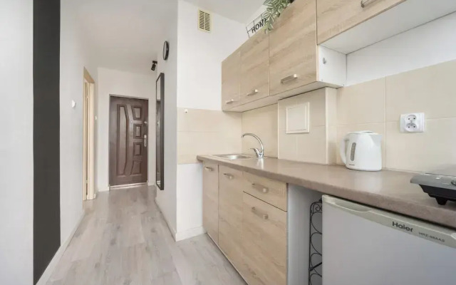 Cozy Apartment for 4 by Renters