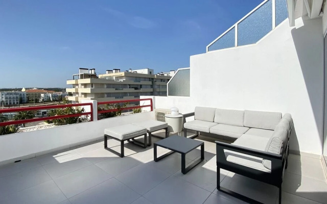 Penthouse Triplex com Jacuzzi T3 HsR Vilamarina