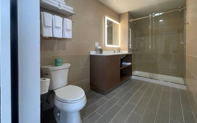 MainStay Suites