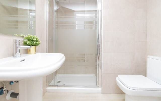 Quiet Apartment Nice Terrace By Town