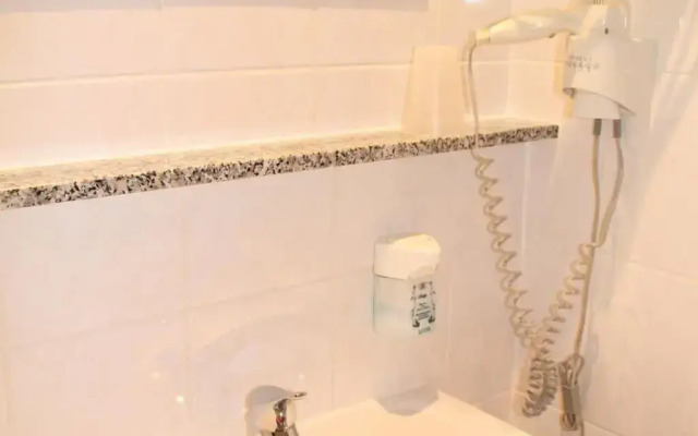 HOTEL RIESENJunior by Trip Inn