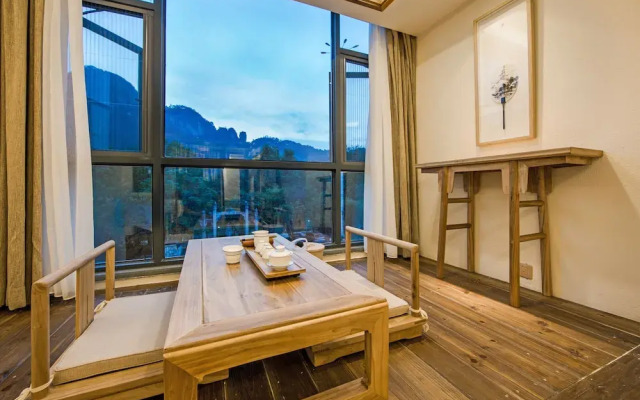 Wuyishan Old Street Hill Lodge