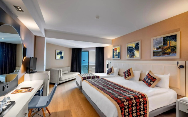 Grand Asya Hotel