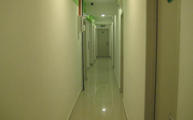 Greenleaf Hotel & Cafe Plt