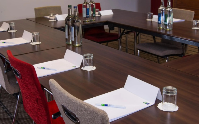 Holiday Inn Express East Midlands Airport by IHG