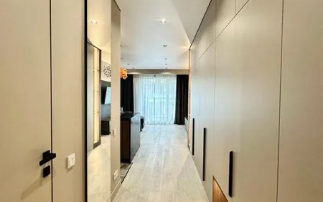 Влад апартаментс  на ул. Махалина д. 10