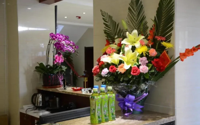 Linxia Travel Hotel