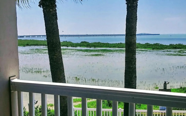 Blue Bay Inn and Suites