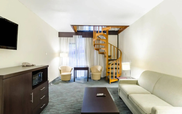 Clarion Hotel and Aqua Lagoon Waterpark