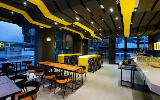 Uinn Business Hotel - Taipei Shilin