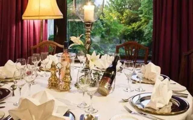Twin Trees Hotel & Leisure Club