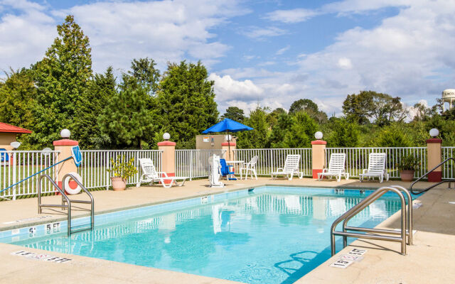 Comfort Inn And Suites Lincoln Al