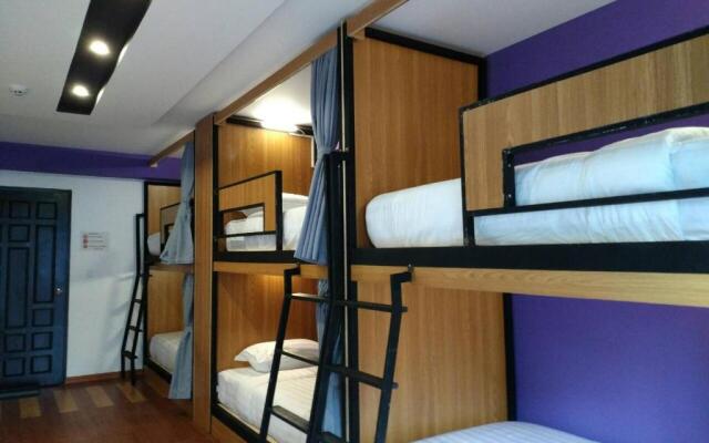 Shwe Hostel