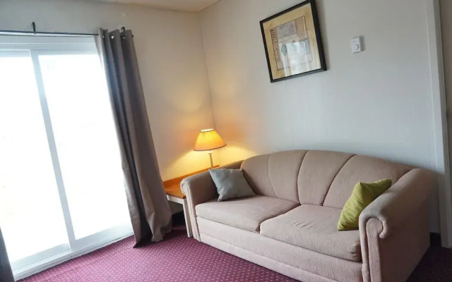 Sand Castle Suites Motel