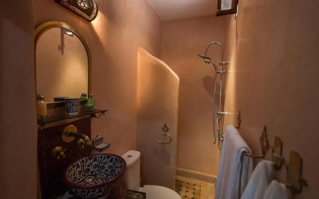 Riad Sanaa Rose