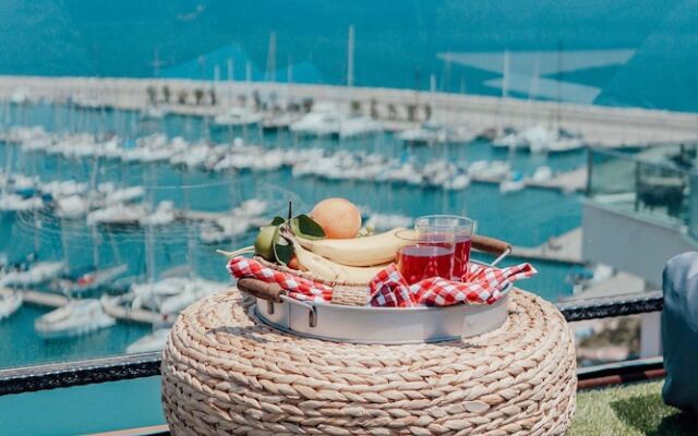 Fortunella Suites & Villas