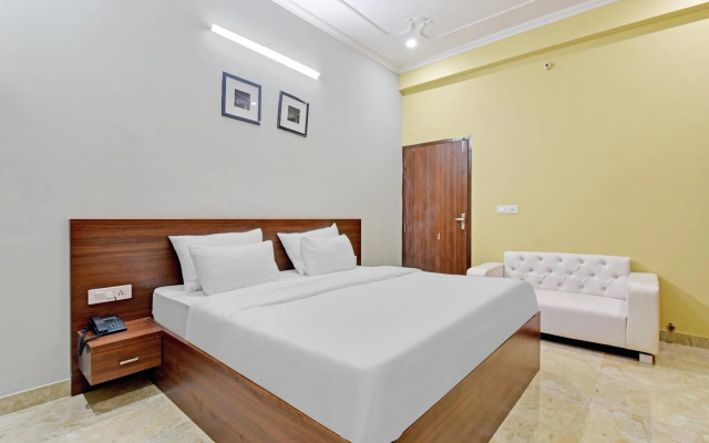 Collection O 83225 Hotel Shri Ganesh