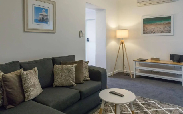 Bay 10 Accommodation