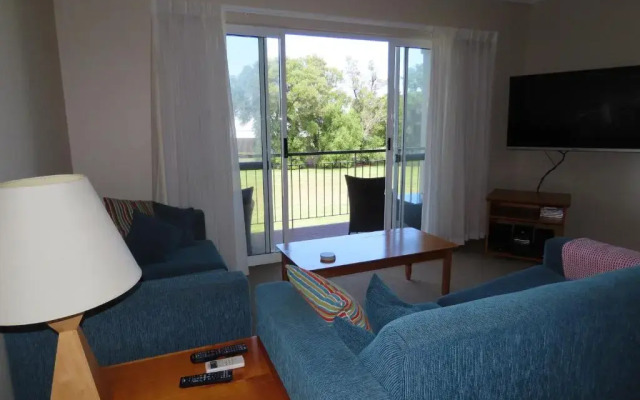 Apollo Quays Apartment