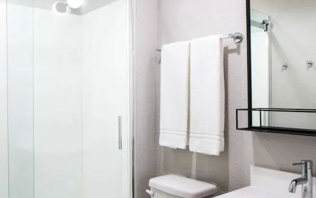Uptown Suites Extended Stay Tampa FL – Riverview