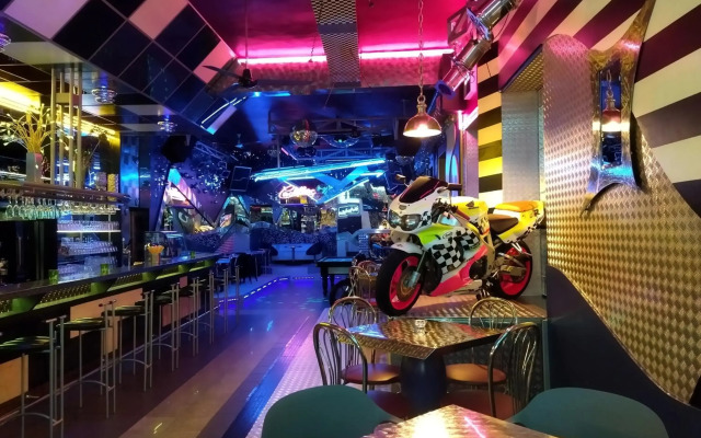 Hotel Cade