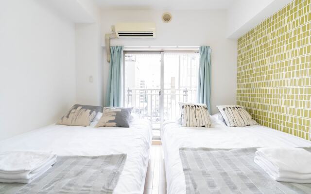 Shinsaibash East Nana Apartment · Junan