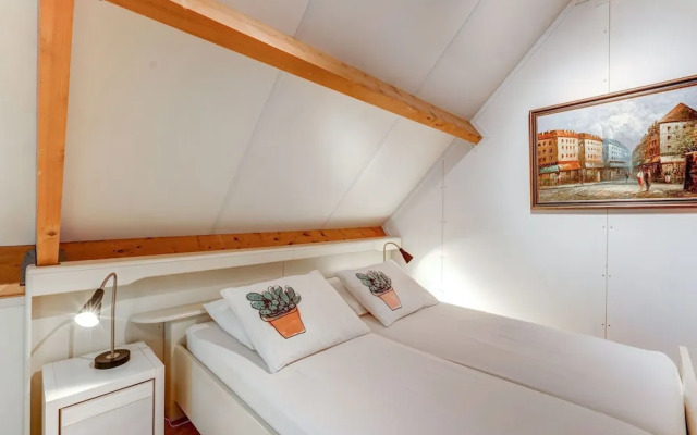 Picturesque Holiday Home in Oldenzaal With Jacuzzi