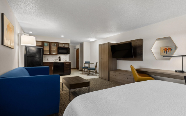 Holiday Inn Express Grove City by IHG