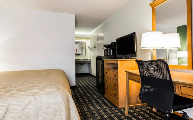 Quality Inn Coliseum