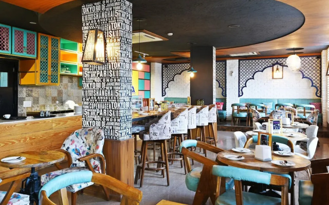 Capital O 18514 Hotel Royal Empire