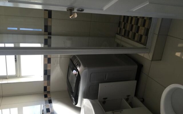 Shangri La Holiday Flats