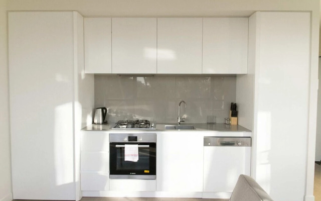 Modern Light-filled Luxury 1bedroom Apartment in South Melbourne