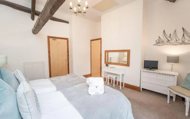 Bridge House Apartment 3