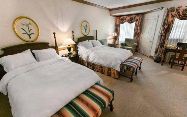 Chateau Merrimack Resort & Spa