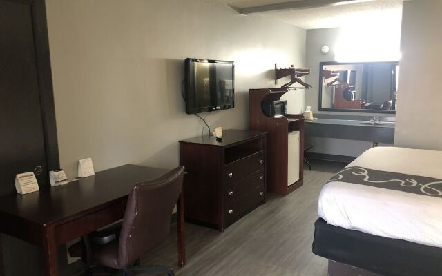 Scottish Inns Locust Grove