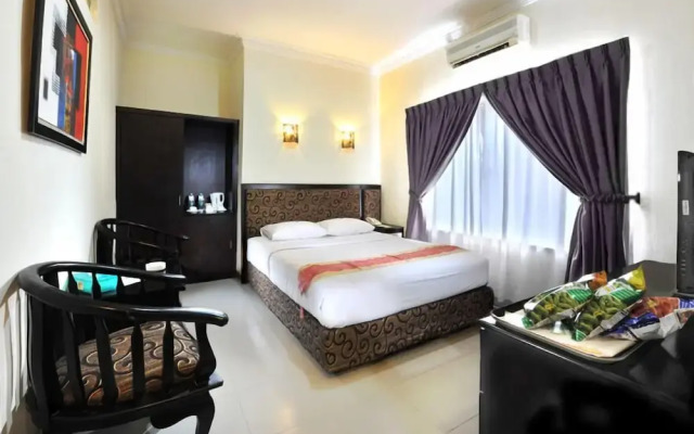 Gaja Hotel