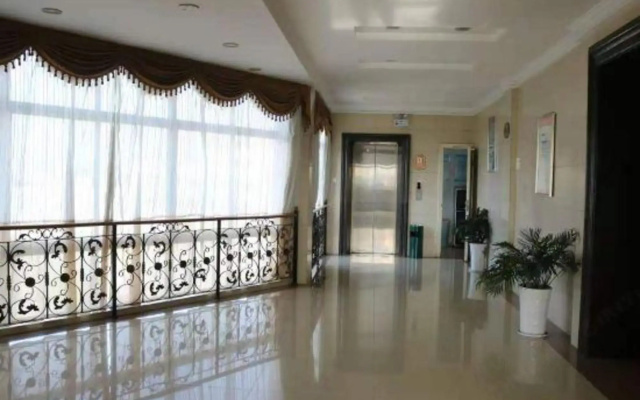 Shuiyue Qinghua Hotel