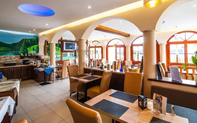 Bajor Panzio Aparthotel Restaurant - Adults Only