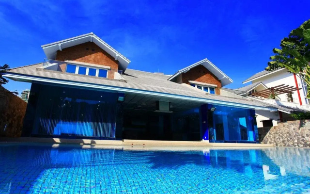 Pratumnak Dream Villa by Pattaya Sunny Rentals