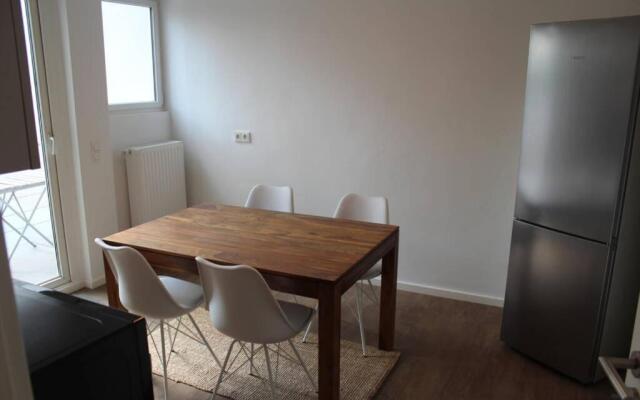 LONDON . CHILLINGHOUSE # 9, 3 Min. vom ICE, NETFLIX, Garten