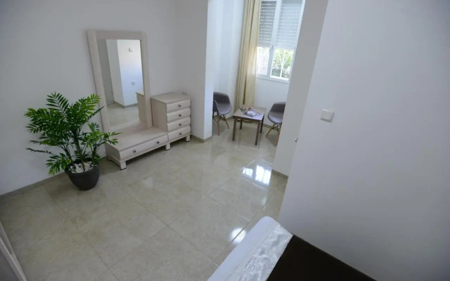 Olga Beach Apartments
