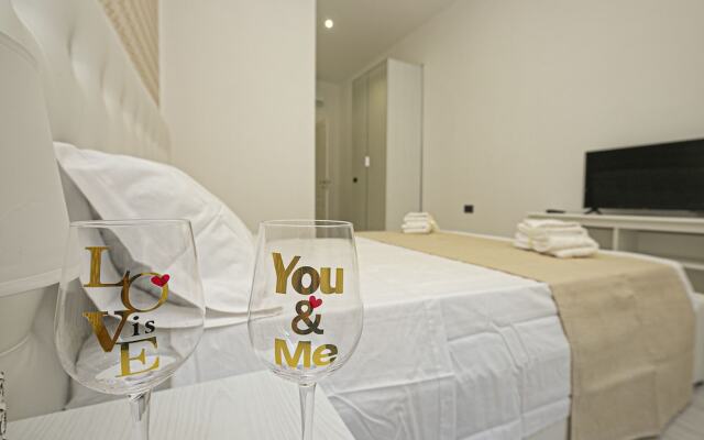 JOIVY Stylish 3-bed flat near the Genoa Aquarium