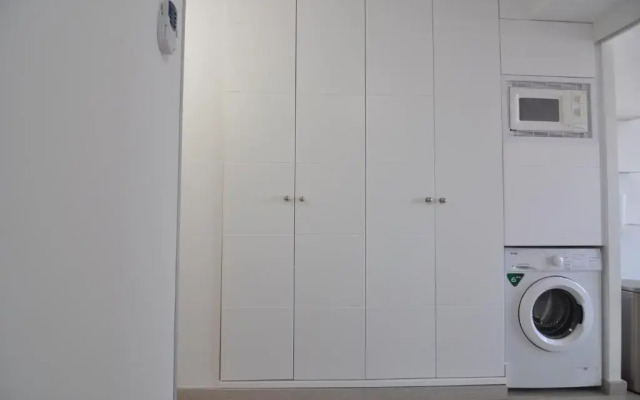 RNET - IR 08-09 Studios Roses Costa Brava