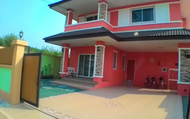 Orange Villa Chiangmai