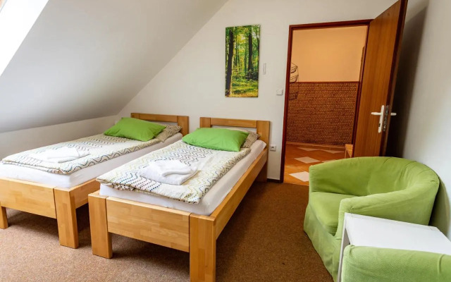 Penzion Restaurace Karlov