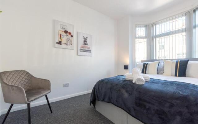 Tanzanite - 5 Bedroom House / Sleeps 10