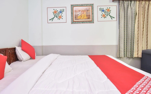 Oyo 46031 Singhasan Haveli
