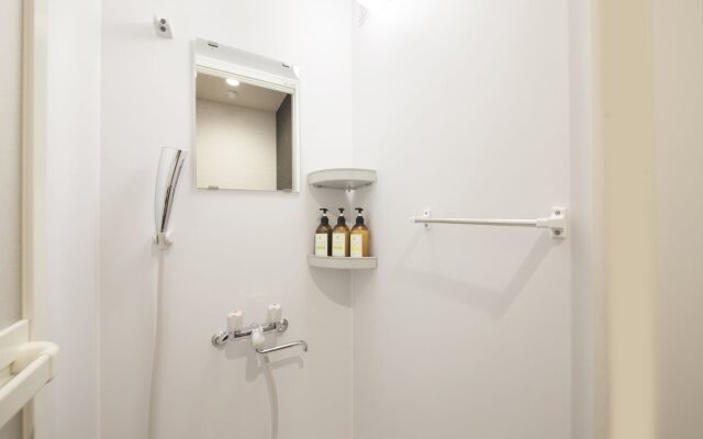 Centurion Ladies Hostel Ueno Park - Caters to Women