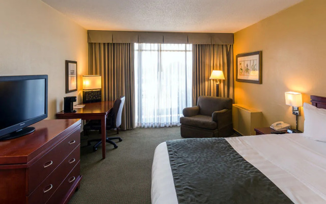 Radisson Hotel Milwaukee Airport